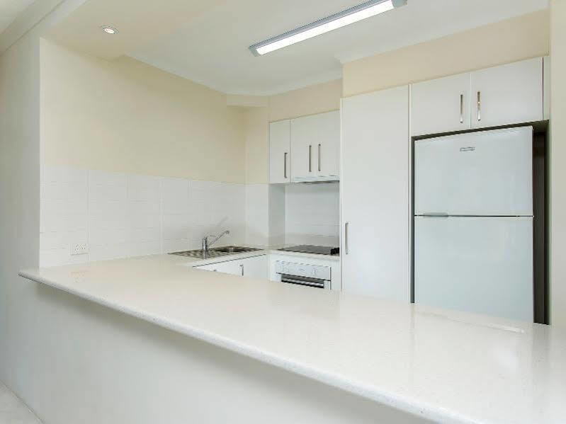 เบรคฟรี บีชพอยต์ เซอร์เฟอร์ พาราไดซ์ Aparthotel โกลด์โคสต์ ภายนอก รูปภาพ